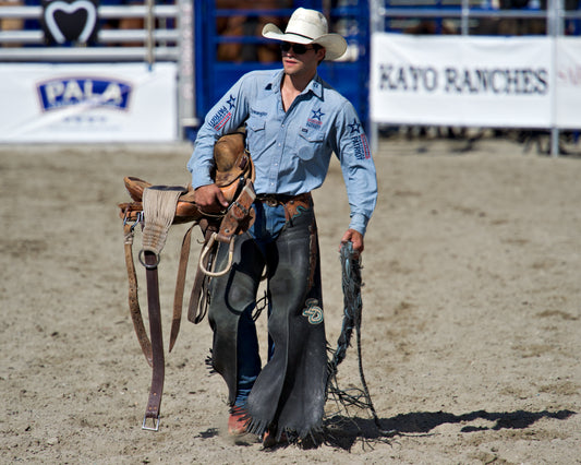 Ringer Updates Tinder Profile To Include Campdrafting Pic
