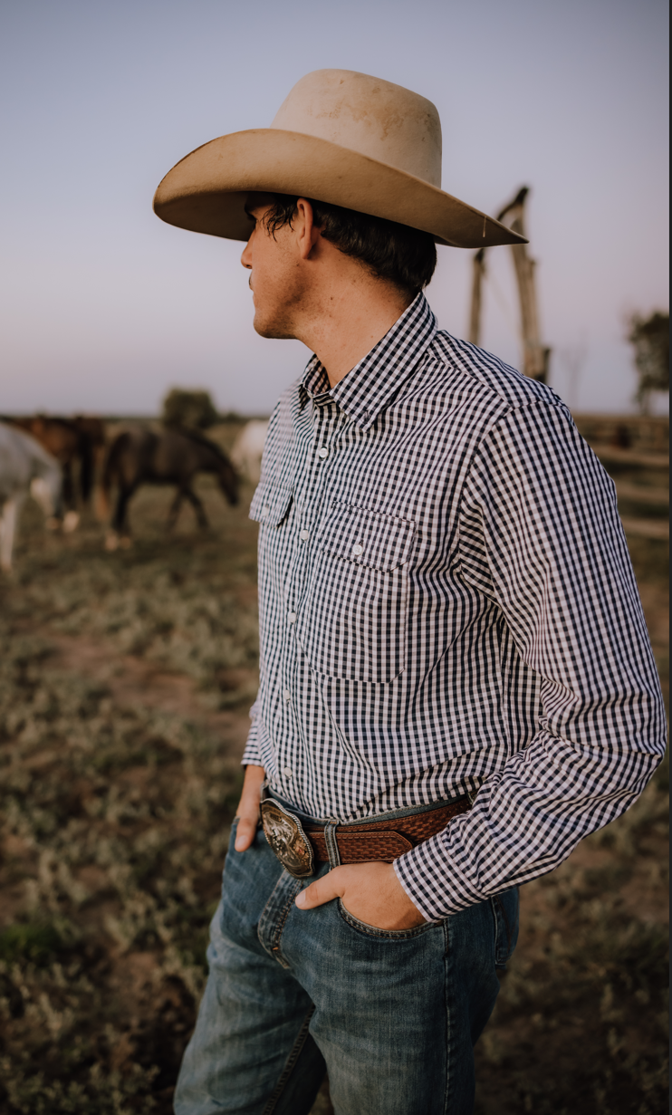 CLEARANCE - Mens Navy Check Double Pocket