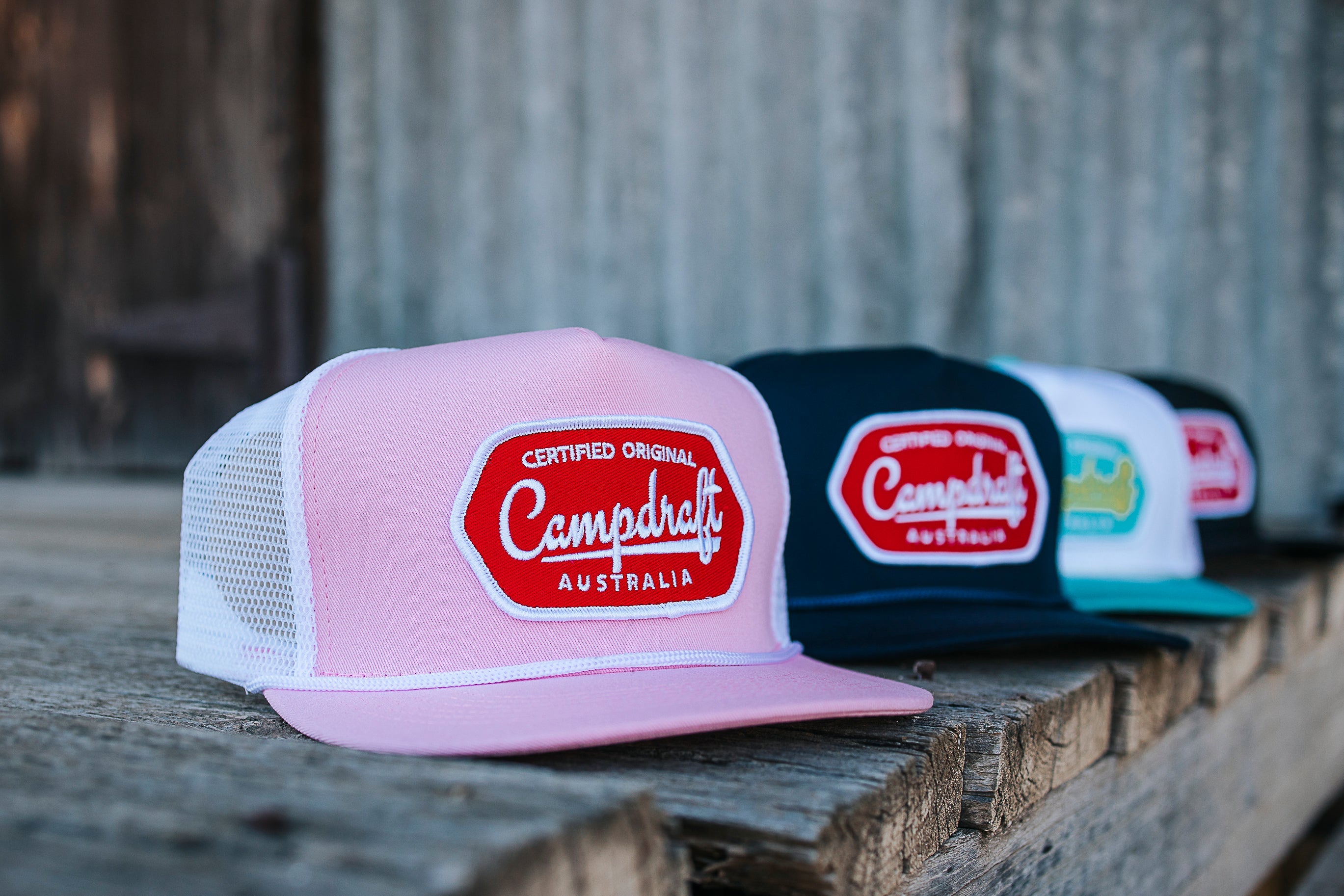 Caps